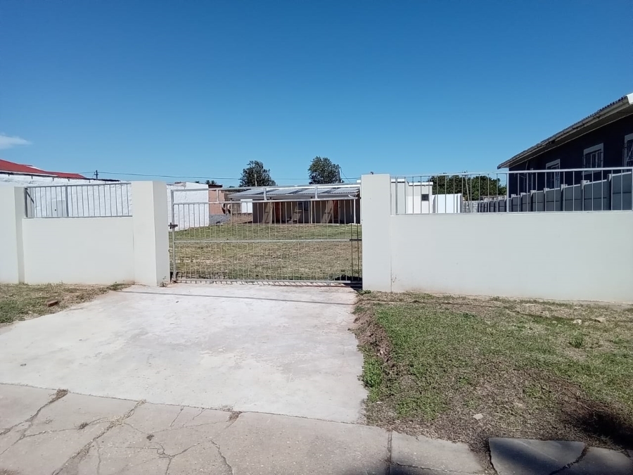 1 Bedroom Property for Sale in Uitenhage Central Eastern Cape
